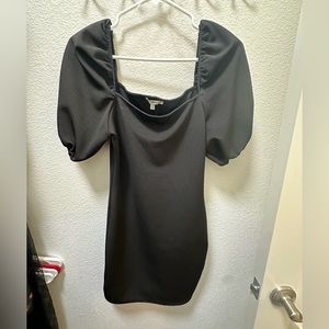 NWOT: Black puff sleeve bodycon dress (can be worn off shoulder or as pictured)